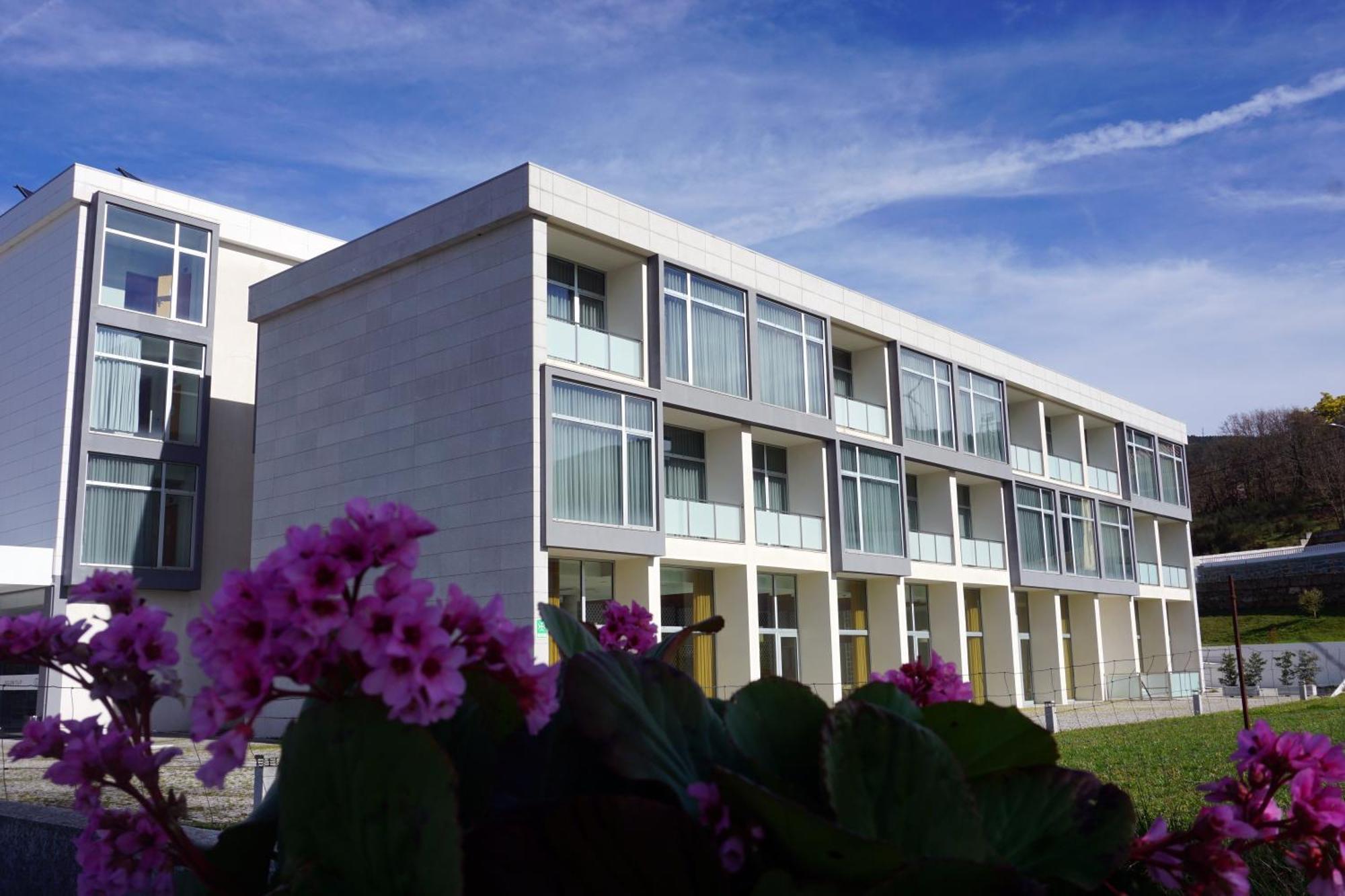 Hotel بدراس سالغاداس المظهر الخارجي الصورة
